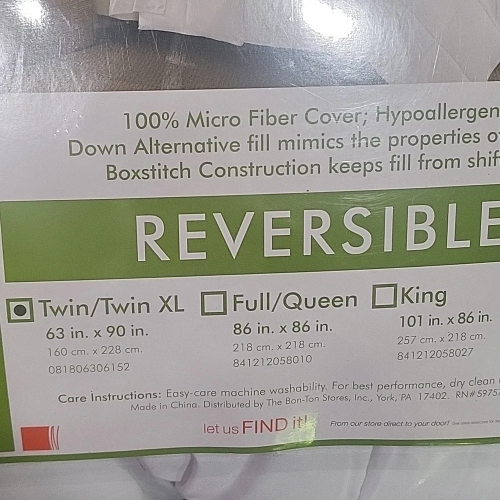 Living Quarters White Down Alternative Comforter